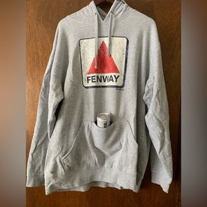 Men’s XXL Chowdaheads beer holder hoodie.
